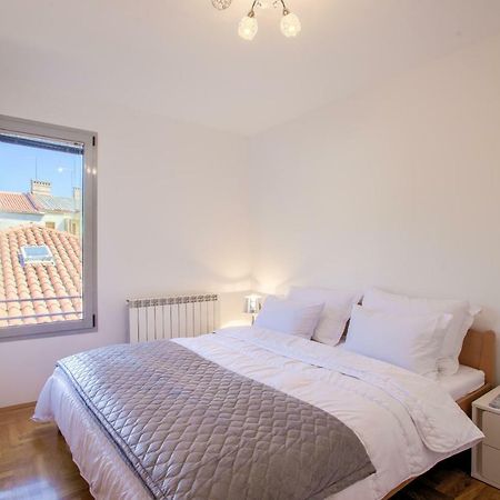 Apartment San Rocco Center Pula Eksteriør billede